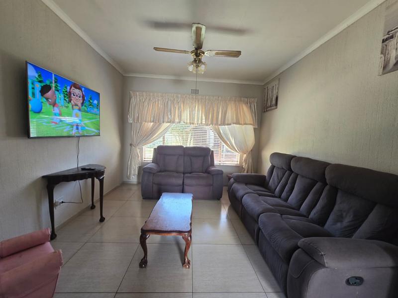 3 Bedroom Property for Sale in Helikonpark Gauteng