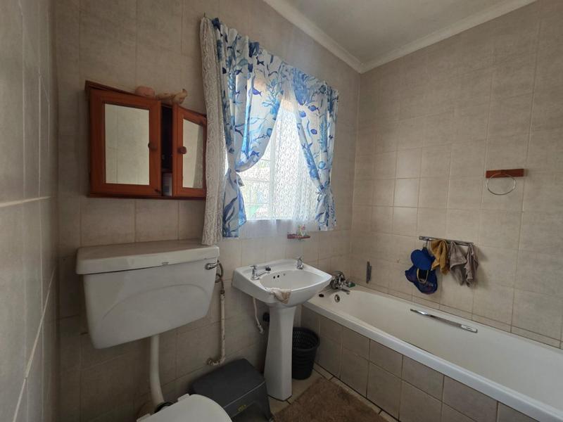 3 Bedroom Property for Sale in Helikonpark Gauteng