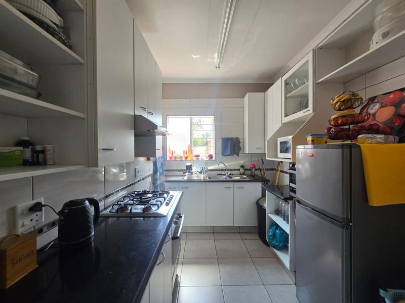 3 Bedroom Property for Sale in Helikonpark Gauteng