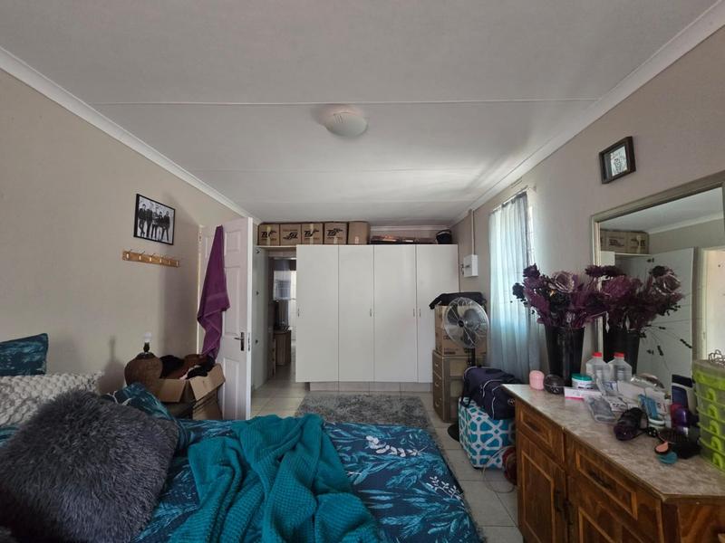 3 Bedroom Property for Sale in Helikonpark Gauteng