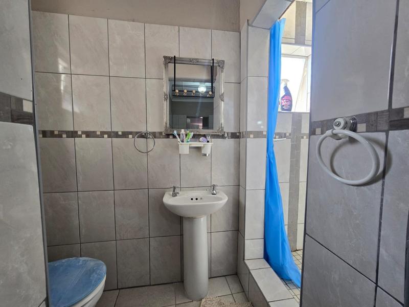 3 Bedroom Property for Sale in Helikonpark Gauteng