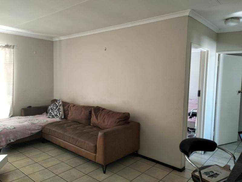 2 Bedroom Property for Sale in Bardene Gauteng