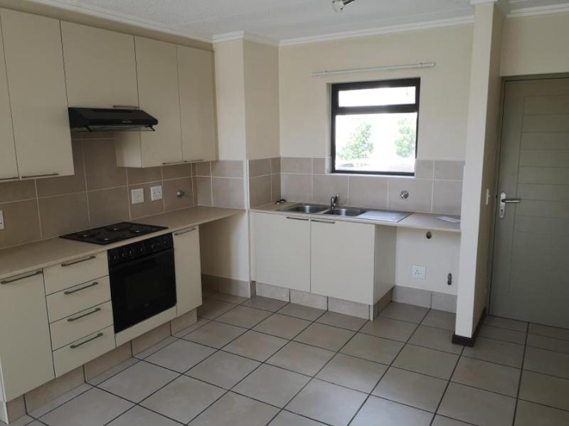 To Let 2 Bedroom Property for Rent in Bryanston Gauteng