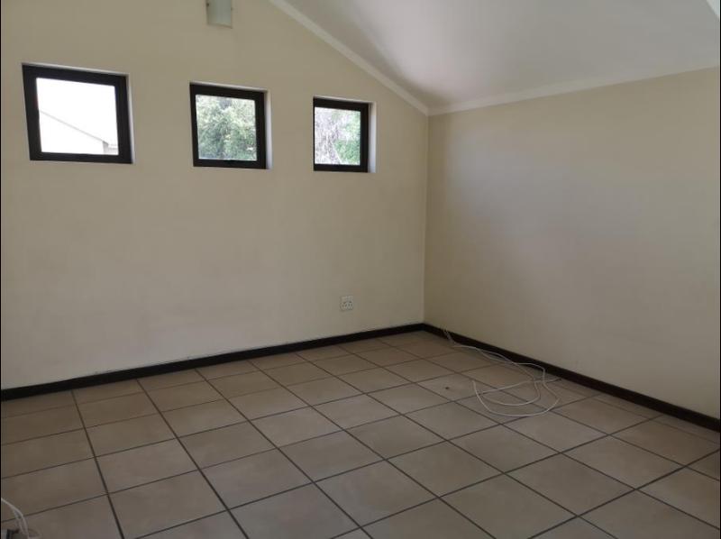 To Let 2 Bedroom Property for Rent in Bryanston Gauteng