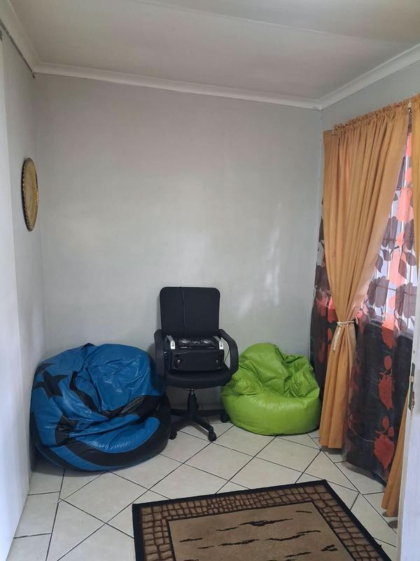 1 Bedroom Property for Sale in Hurlyvale Gauteng