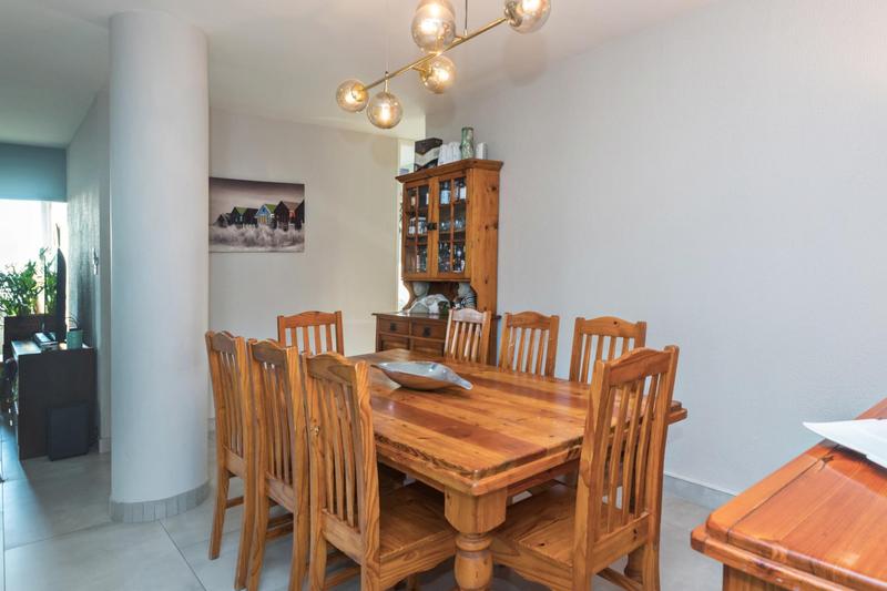 2 Bedroom Property for Sale in Primrose Hill Gauteng