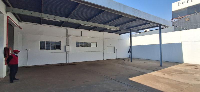 To Let Commercial Property for Rent in North Riding Gauteng
