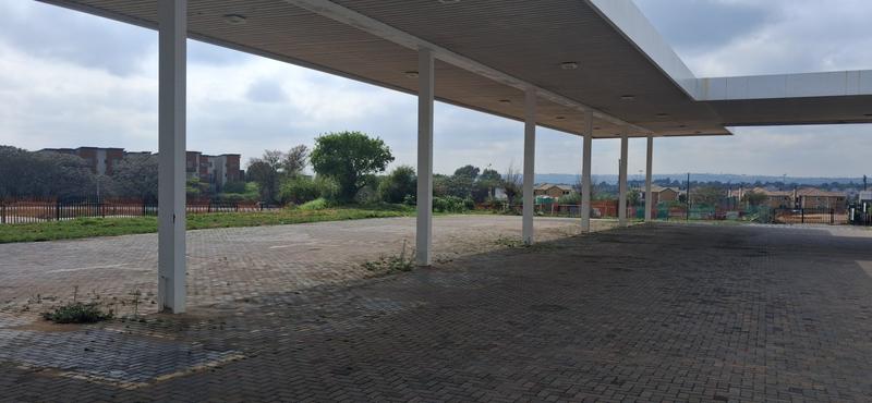 To Let Commercial Property for Rent in North Riding Gauteng