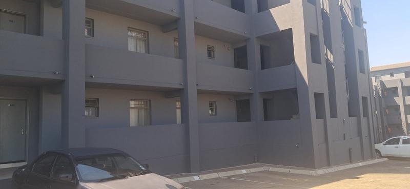 2 Bedroom Property for Sale in Fleurhof Gauteng