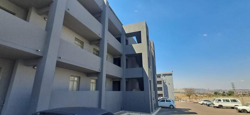 2 Bedroom Property for Sale in Fleurhof Gauteng