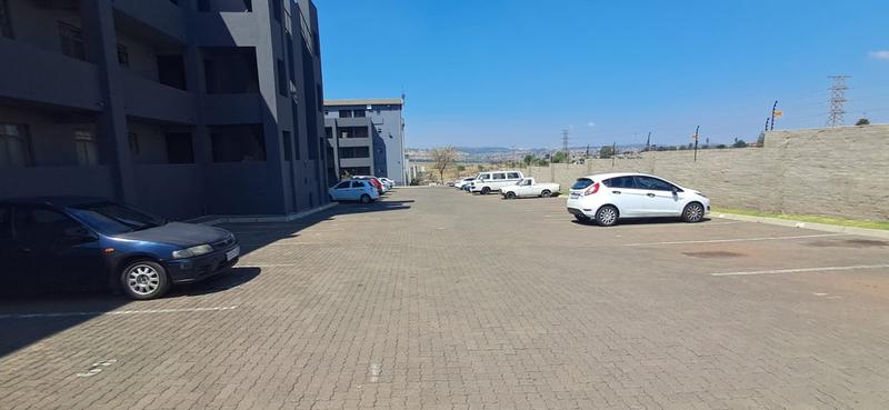 2 Bedroom Property for Sale in Fleurhof Gauteng