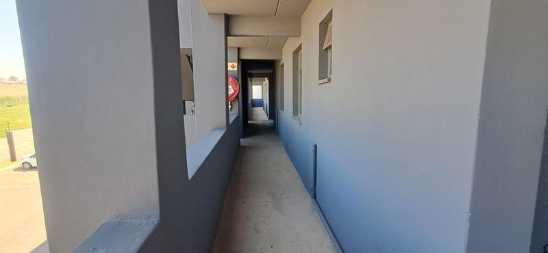 2 Bedroom Property for Sale in Fleurhof Gauteng