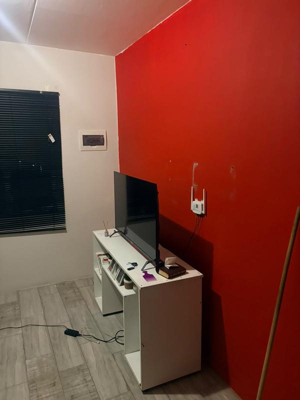 2 Bedroom Property for Sale in Fleurhof Gauteng