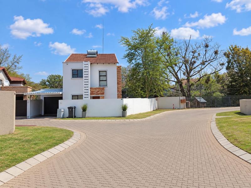 2 Bedroom Property for Sale in Fourways Gauteng