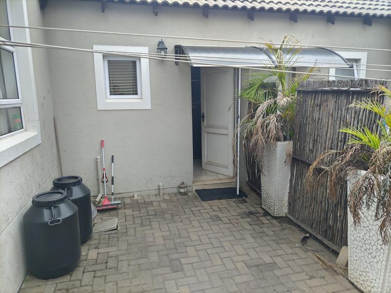 To Let 2 Bedroom Property for Rent in Olympus AH Gauteng