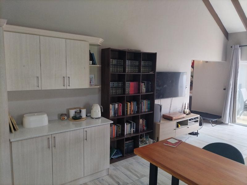 To Let 2 Bedroom Property for Rent in Olympus AH Gauteng