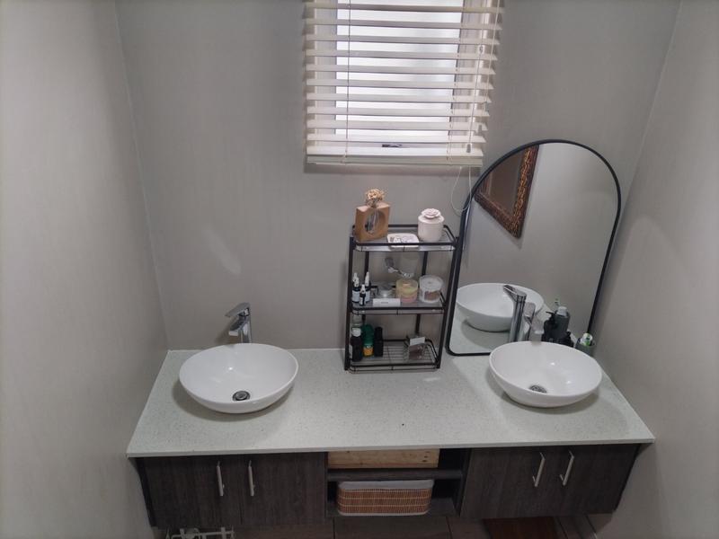 To Let 2 Bedroom Property for Rent in Olympus AH Gauteng