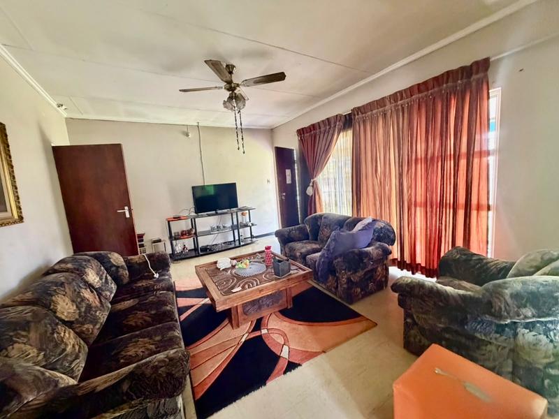 3 Bedroom Property for Sale in Vanderbijlpark CW Gauteng