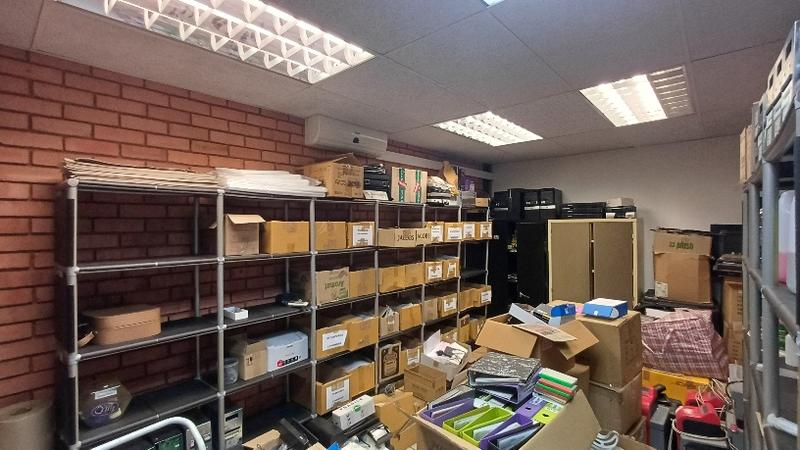To Let Commercial Property for Rent in Hennopspark Gauteng