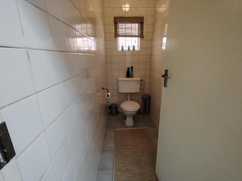 To Let 5 Bedroom Property for Rent in Valhalla Gauteng