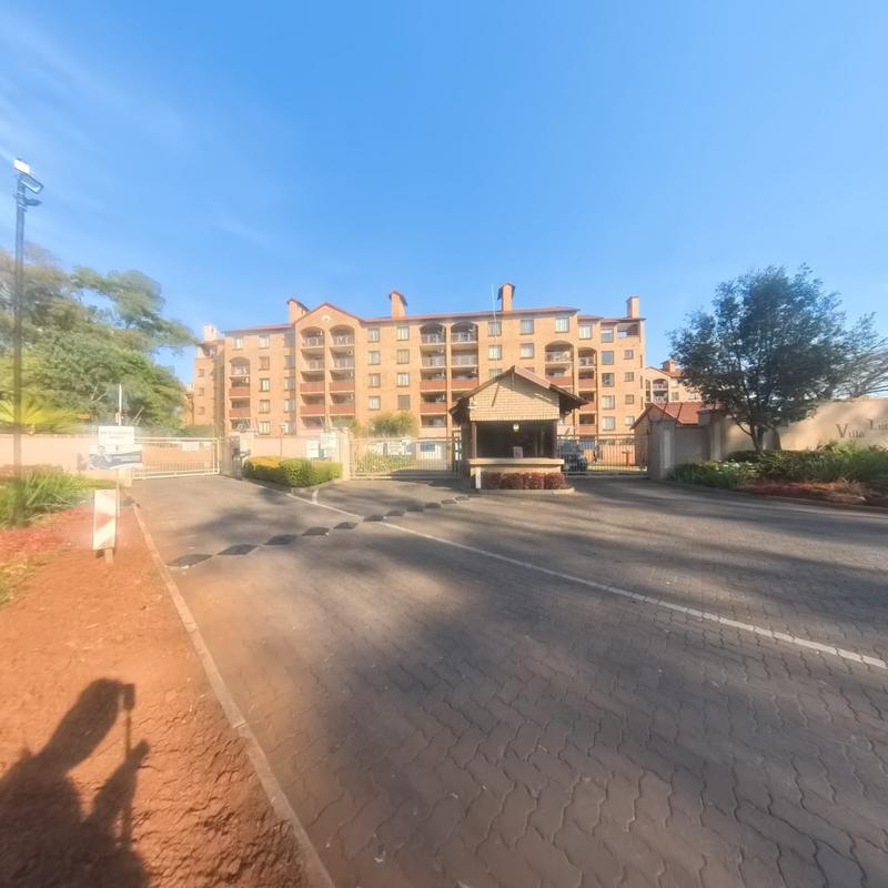 2 Bedroom Property for Sale in Die Hoewes Gauteng
