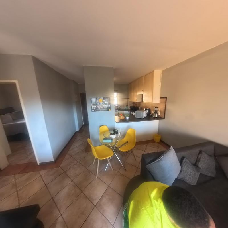 2 Bedroom Property for Sale in Die Hoewes Gauteng