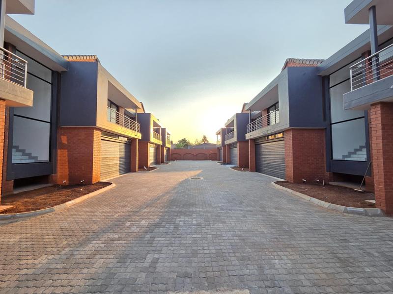 To Let 3 Bedroom Property for Rent in Erasmia Gauteng