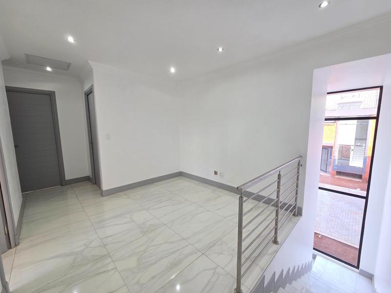 To Let 3 Bedroom Property for Rent in Erasmia Gauteng