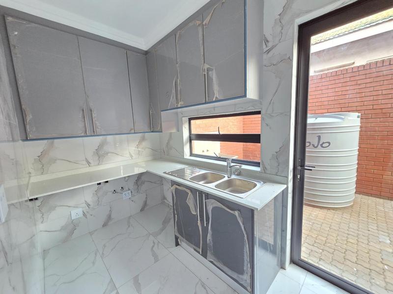 To Let 3 Bedroom Property for Rent in Erasmia Gauteng