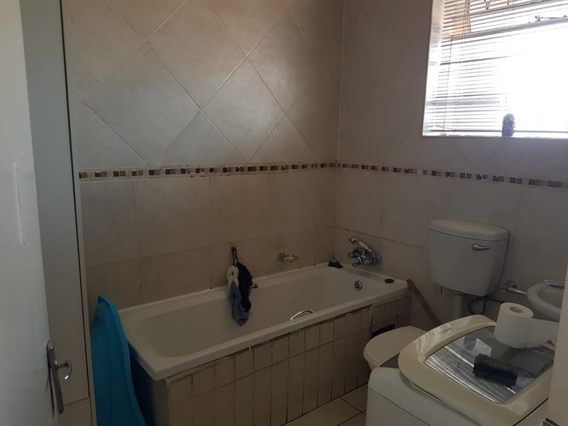 2 Bedroom Property for Sale in Symhurst Gauteng