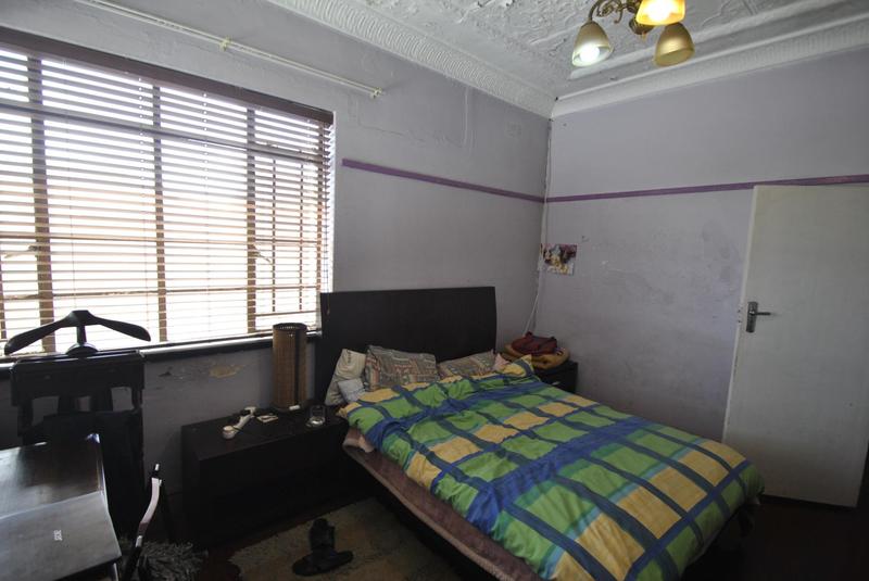 7 Bedroom Property for Sale in Forest Hill Gauteng