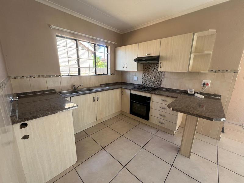 2 Bedroom Property for Sale in Greenhills Gauteng