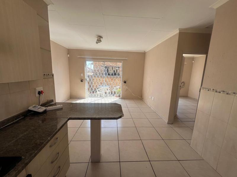 2 Bedroom Property for Sale in Greenhills Gauteng
