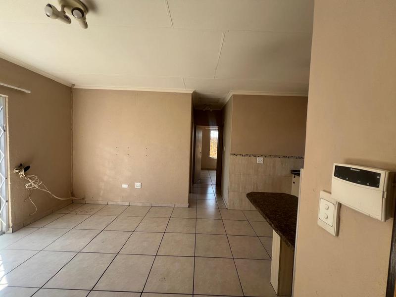 2 Bedroom Property for Sale in Greenhills Gauteng