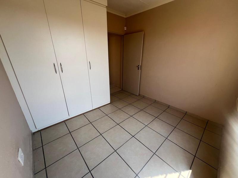 2 Bedroom Property for Sale in Greenhills Gauteng