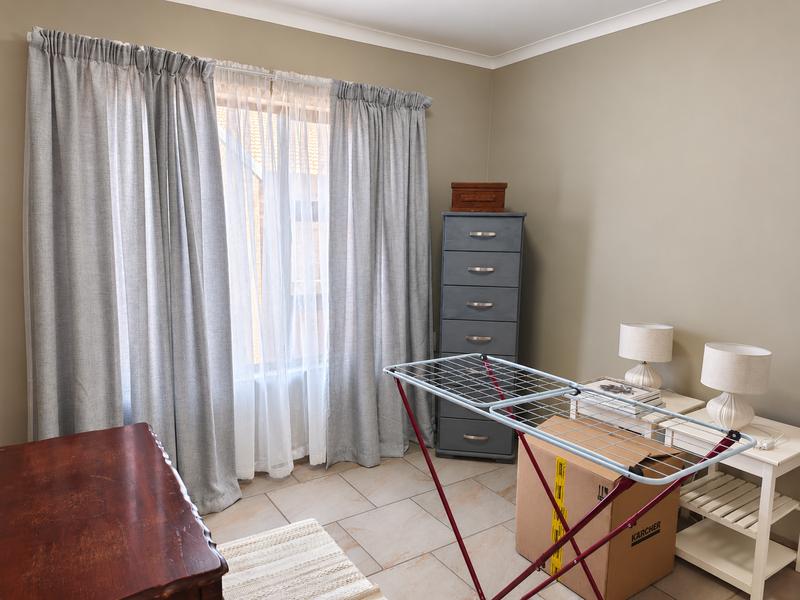 3 Bedroom Property for Sale in Strubenvale Gauteng