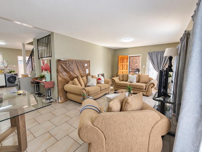 3 Bedroom Property for Sale in Strubenvale Gauteng