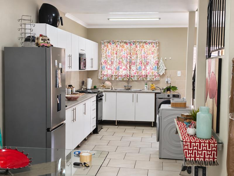 3 Bedroom Property for Sale in Strubenvale Gauteng