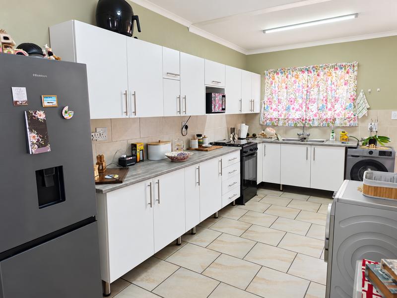 3 Bedroom Property for Sale in Strubenvale Gauteng