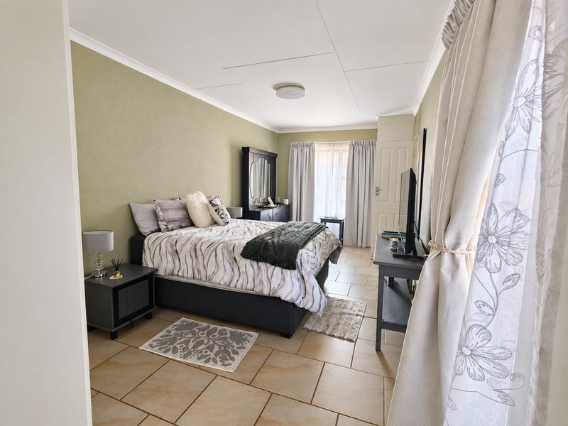 3 Bedroom Property for Sale in Strubenvale Gauteng