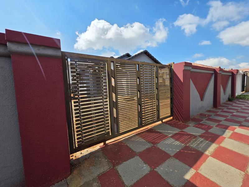 3 Bedroom Property for Sale in Dawn Park Gauteng