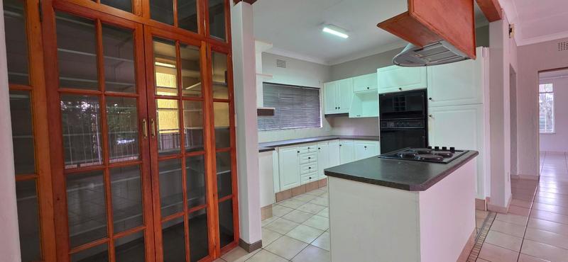 4 Bedroom Property for Sale in Wilro Park Gauteng