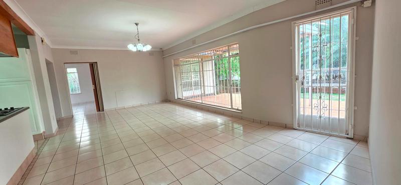 4 Bedroom Property for Sale in Wilro Park Gauteng