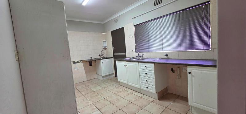 4 Bedroom Property for Sale in Wilro Park Gauteng