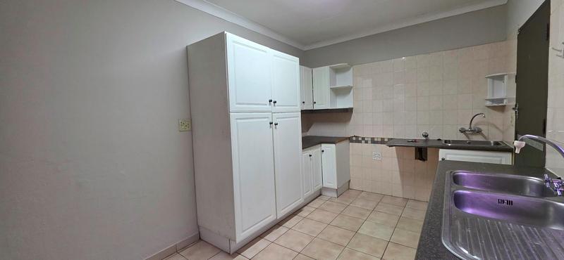 4 Bedroom Property for Sale in Wilro Park Gauteng