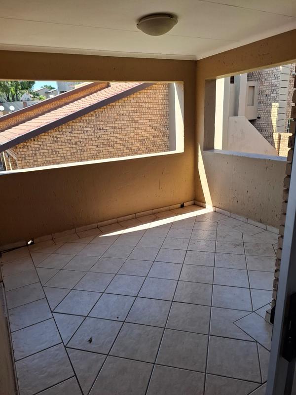 To Let 2 Bedroom Property for Rent in The Wilds Gauteng