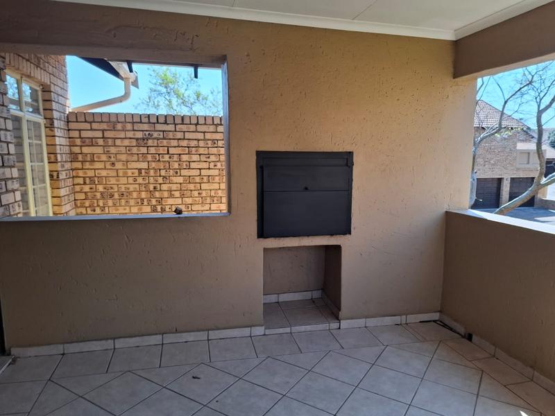 To Let 2 Bedroom Property for Rent in The Wilds Gauteng