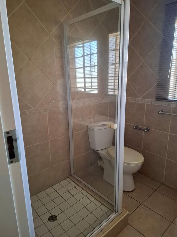 To Let 2 Bedroom Property for Rent in The Wilds Gauteng