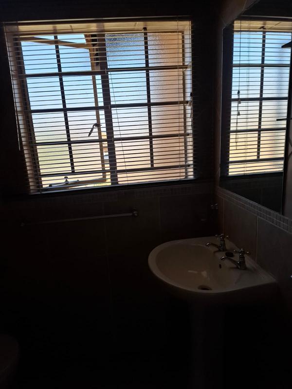 To Let 2 Bedroom Property for Rent in The Wilds Gauteng