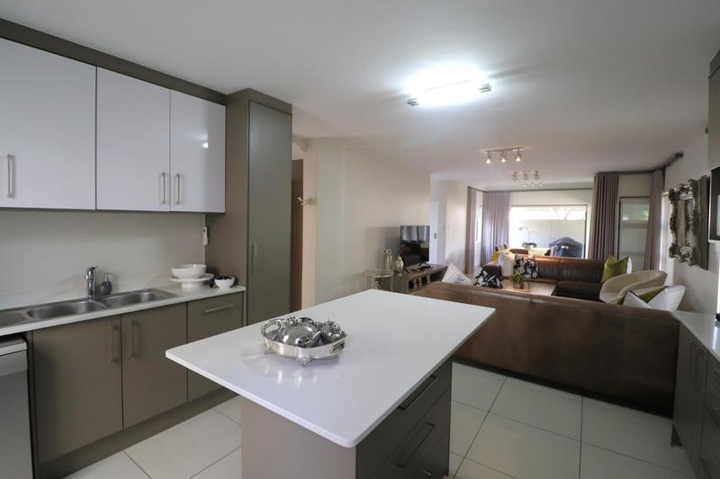 3 Bedroom Property for Sale in Broadacres Gauteng